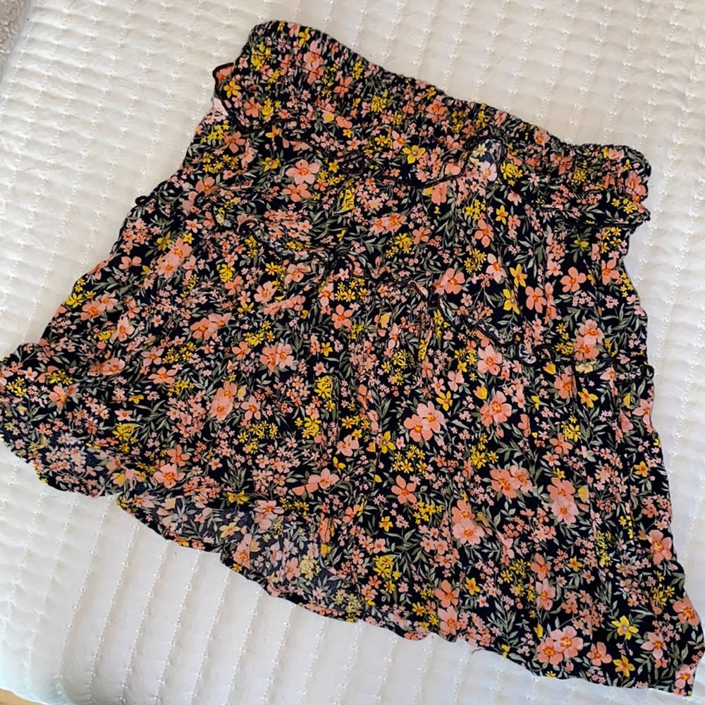 American Eagle Women’s Skirt !
